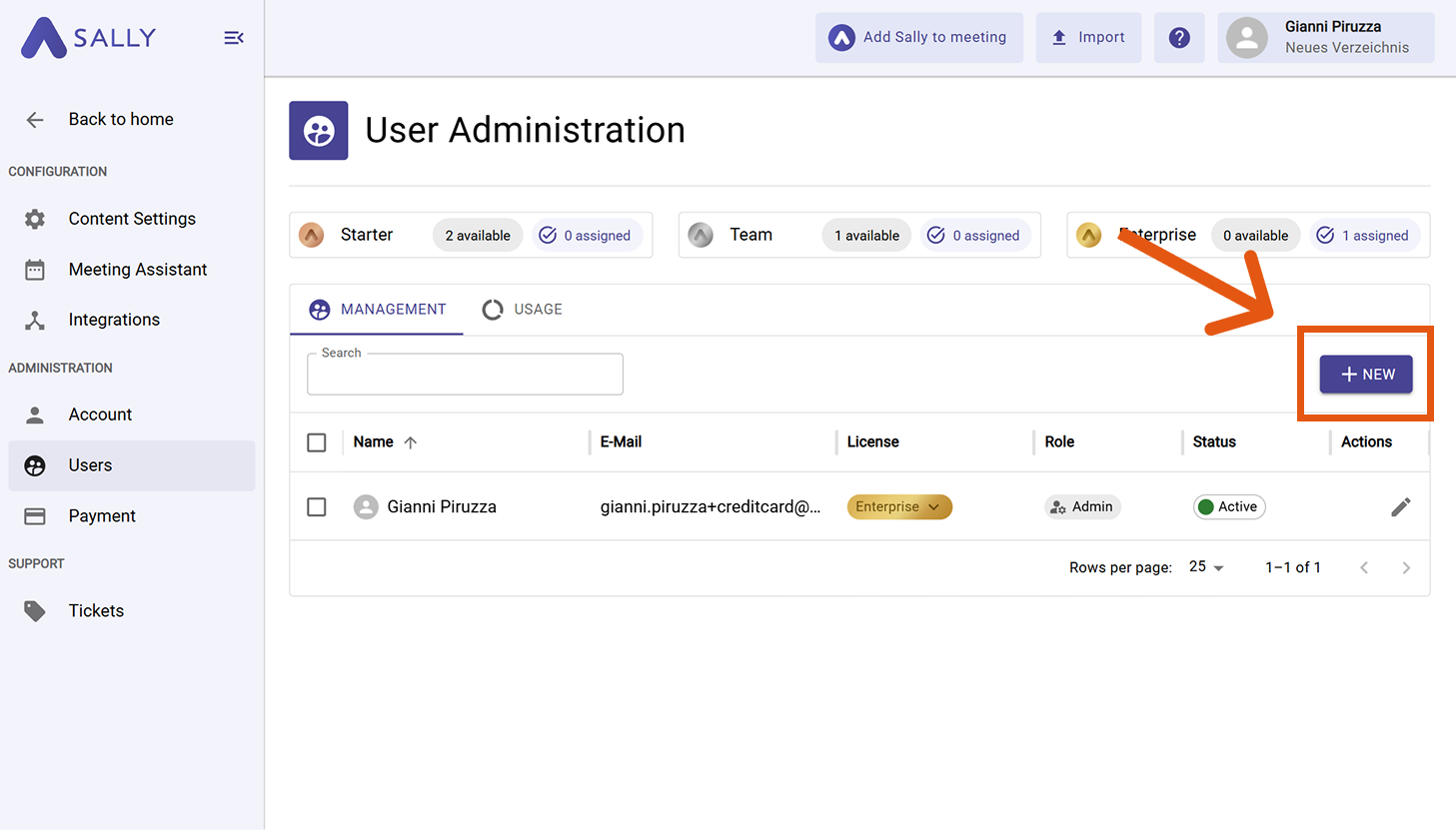 User Administration showing available licenses at the top and user list below