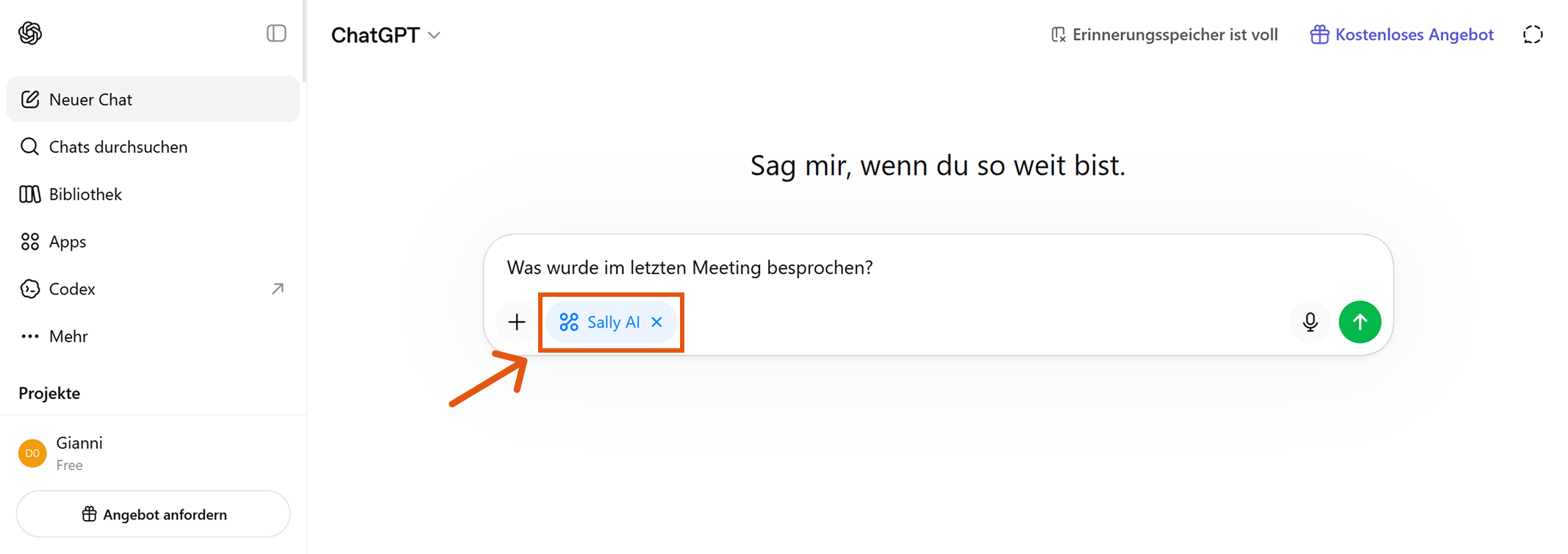 ChatGPT-Eingabefeld mit ausgewähltem Sally AI App-Tag und einer Beispielfrage zum letzten Meeting
